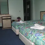 Family Emaly Green 3*