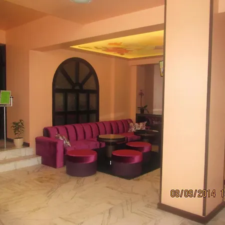 Hotel Family Emaly Green 3*