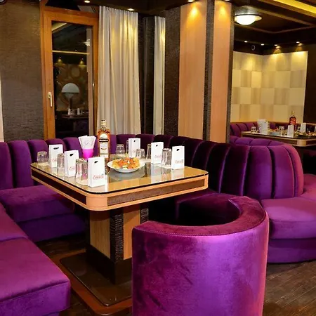 Hotel Family Emaly Green 3*