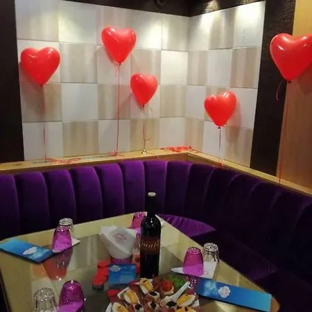 Family Emaly 3*